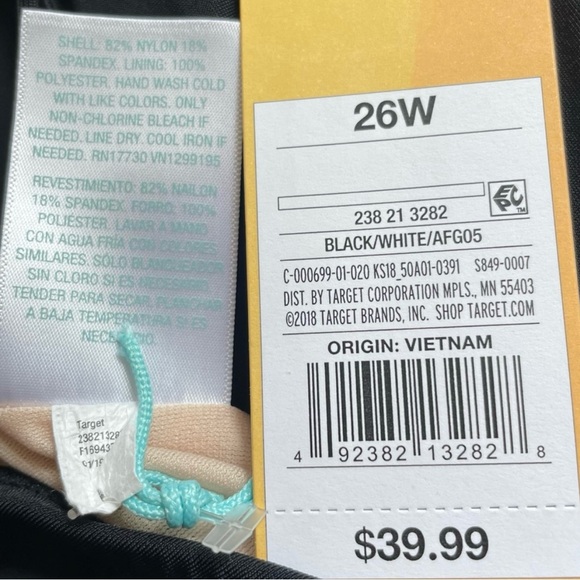 Kona Sol Plus Size Swimsuit Size 26W Black White Tropical Palm Leaf Print - Picture 10 of 12